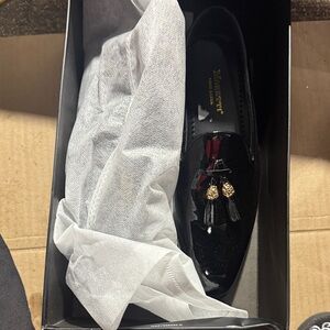 Elegant Black Loafers with Tassels